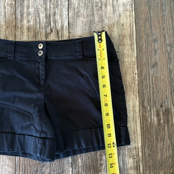 WHITE BLACK/HOUSE MARKET WOMEN BLACK SHORTS, SIZE 2 - Picture 11 of 12
